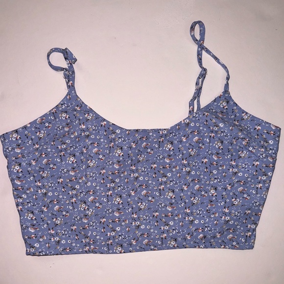 Forever 21 Floral crop top - Picture 1 of 3